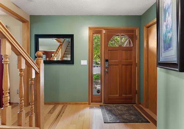 4th image of 1946 Lochaven Alcove, Saint Paul, MN 55125 | MLS# 7107162