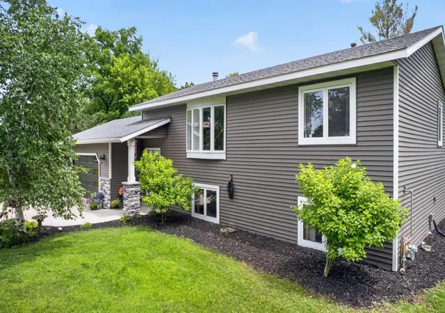 1st image of 5746 Logan St Se, Rochester, MN 55904 | MLS# 7107163