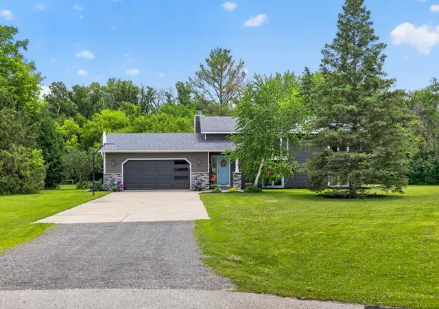 2nd image of 5746 Logan St Se, Rochester, MN 55904 | MLS# 7107163