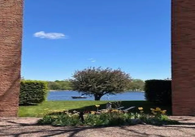 Homes for sale in Mound, MN | 5410 Three Points Boulevard, Mound, MN 55364 | Houzeo
