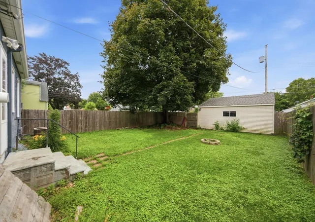 Photo 3 of Single family home for sale at 1828 Bush Ave E, Saint Paul, MN 55119 | MLS# 7107226 | Listing updated on 2026-08-27