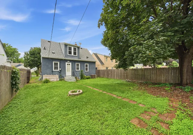 Photo 4 of Single family home for sale at 1828 Bush Ave E, Saint Paul, MN 55119 | MLS# 7107226 | Listing updated on 2026-08-27