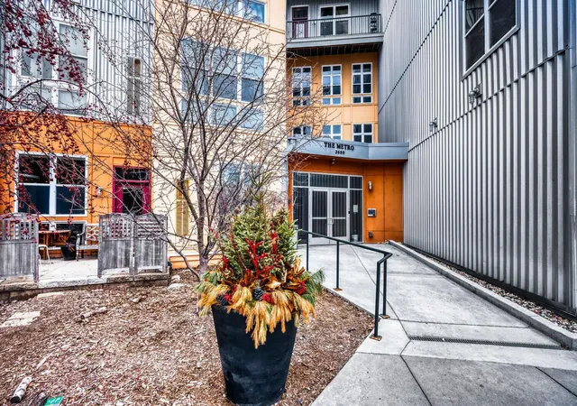 3rd image of 2650 University Ave W #104, Saint Paul, MN 55114 | MLS# 7107239