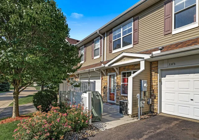 Photo 3 of Single family home for sale at 3375 Maureen Ln, Stillwater, MN 55082 | MLS# 7107252 | Listing updated on 2026-09-03