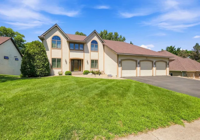 Photo 3 of Sale Pending at 1835 63rd Street E, Inver Grove Heights, MN 55077 | MLS# 7107305 | Listing updated on 2026-09-22