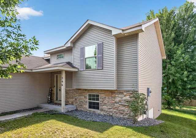 Photo 1 of Single family home for sale at 796 Park Brk Rd Nw, Isanti, MN 55040 | MLS# 7107316 | Listing updated on 2026-08-28