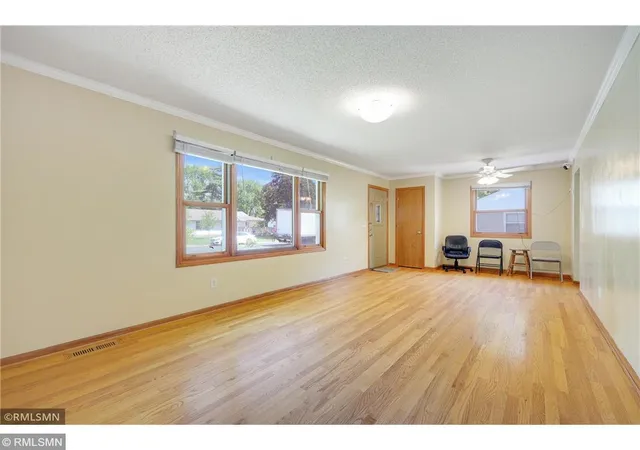 5th image of 1066 Beatrice St, Saint Paul, MN 55065 | MLS# 7107319