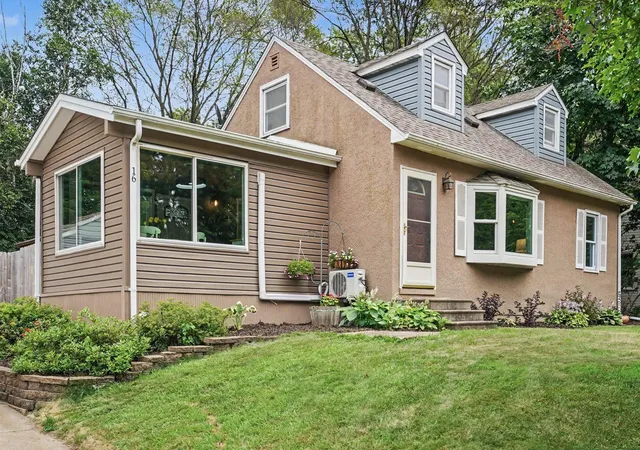 2nd image of 16 Circle Dr, Circle Pines, MN 55014 | MLS# 7107335
