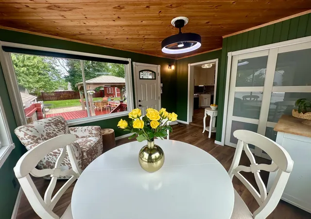 5th image of 16 Circle Dr, Circle Pines, MN 55014 | MLS# 7107335