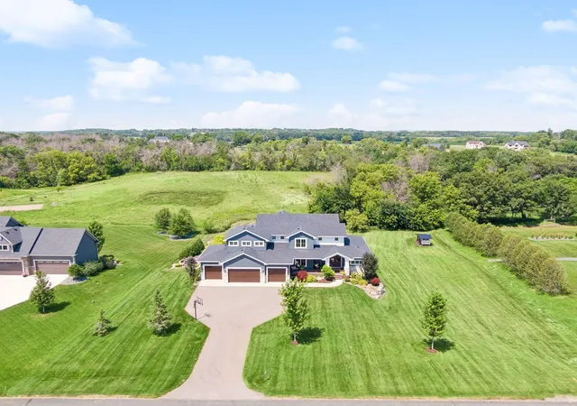 3rd image of 4580 204Th St E, Prior Lake, MN 55372 | MLS# 7107338