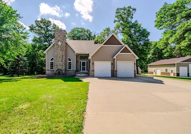 Photo 2 of Single family home for sale at 8750 E Beatrice Dr, Clear Lake, MN 55319 | MLS# 7107347 | Listing updated on 2026-09-03