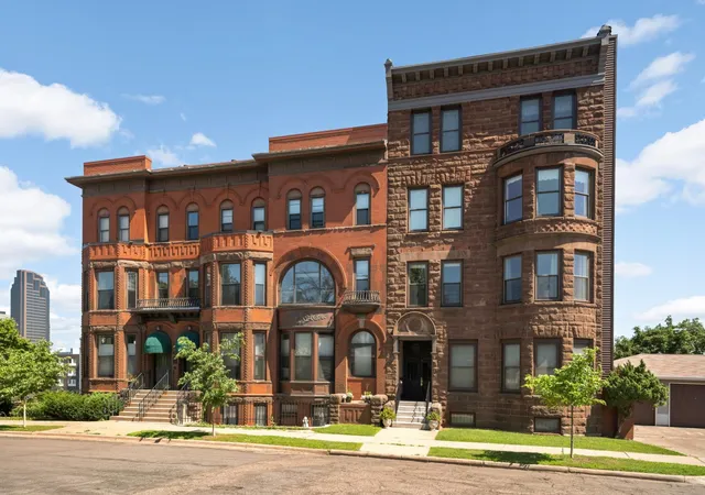 Listing Photo 1 - Condo for sale in building located at 168 College Ave W, St. Paul, MN 55102 - Unit #4