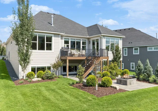 2nd image of 9716 Liberty Ct, Eden Prairie, MN 55347 | MLS# 7107371