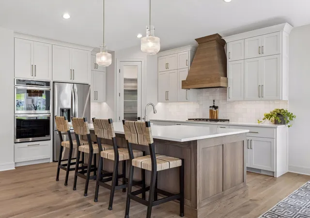 4th image of 9716 Liberty Ct, Eden Prairie, MN 55347 | MLS# 7107371
