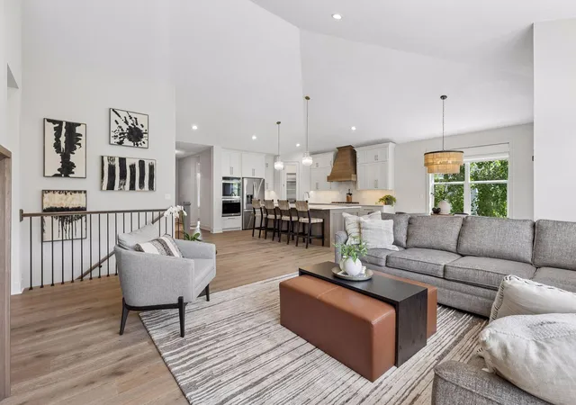 5th image of 9716 Liberty Ct, Eden Prairie, MN 55347 | MLS# 7107371