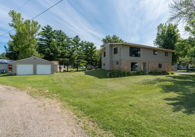 Homes for sale in Nicollet, MN | 712 Pine St, Nicollet, MN 56074 | MLS# 7107372