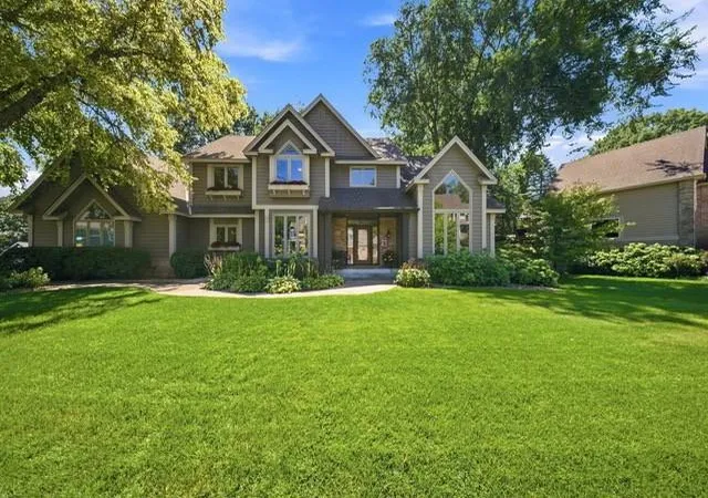 2nd image of 1444 Kings Wood Ln, Eagan, MN 55122 | MLS# 7107394
