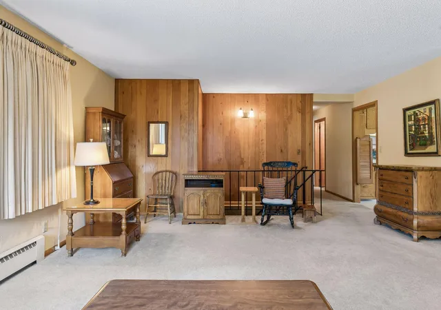 Photo 4 of Sale Pending at 4194 Bellaire Ave, Saint Paul, MN 55110 | MLS# 7107439 | Listing updated on 2026-09-25