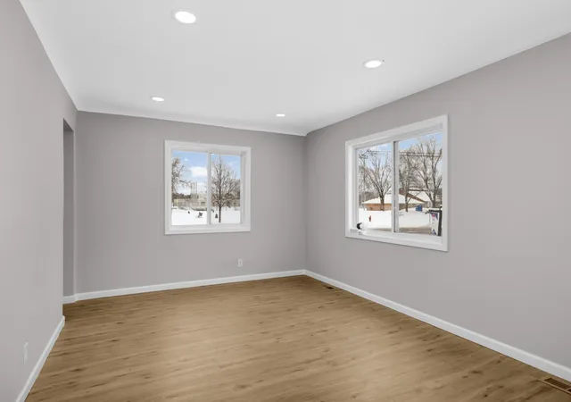 3rd image of 4533 Welcome Ave N, Crystal, MN 55422 | MLS# 7107476