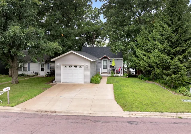 1st image of 358 E Amber Lake Dr, Fairmont, MN 56031 | MLS# 7107480