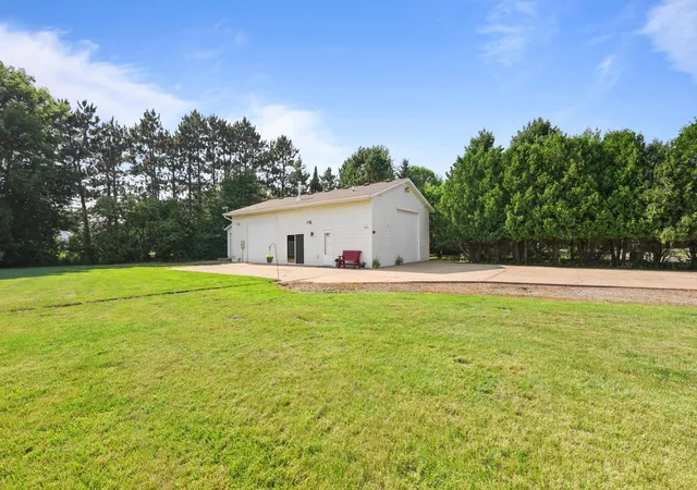 1st image of 1080 3rd Ave Ne, Milaca, MN 56353 | MLS# 7107492