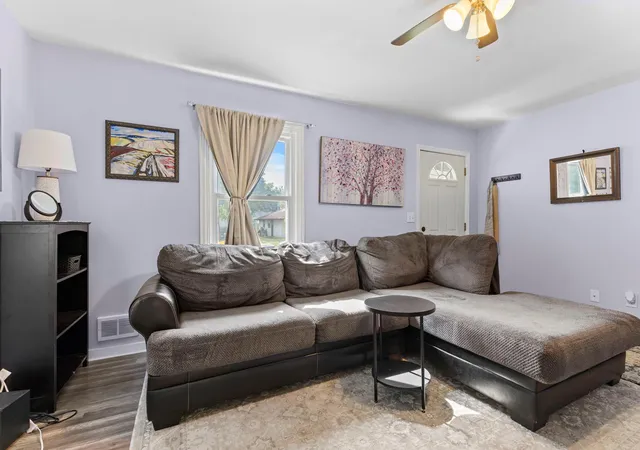 3rd image of 4401 5Th St Ne, Minneapolis, MN 55421 | MLS# 7107497