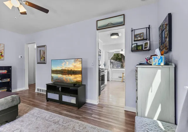 4th image of 4401 5Th St Ne, Minneapolis, MN 55421 | MLS# 7107497