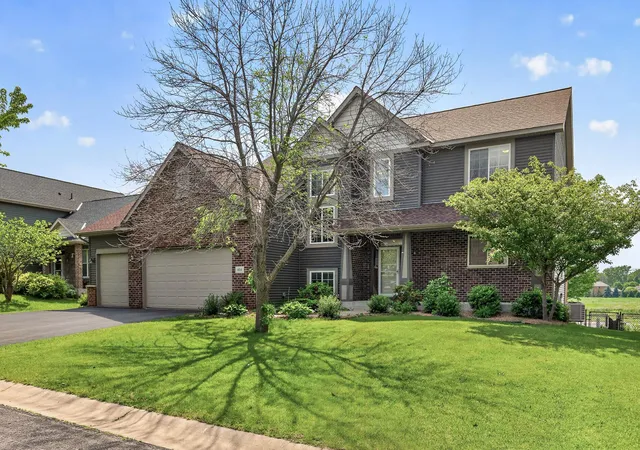 2nd image of 604 Evergreen Ave Se, New Prague, MN 56071 | MLS# 7107499