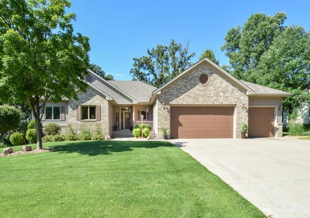 1st image of 1150 Oakcrest Dr, Sauk Rapids, MN 56379 | MLS# 7107518