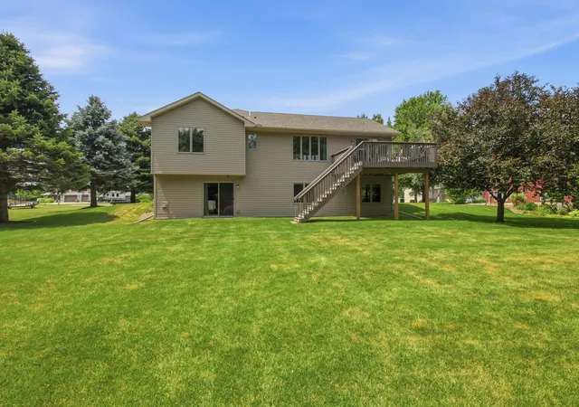 2nd image of 710 Cottonwood Ave, Litchfield, MN 55355 | MLS# 7107524