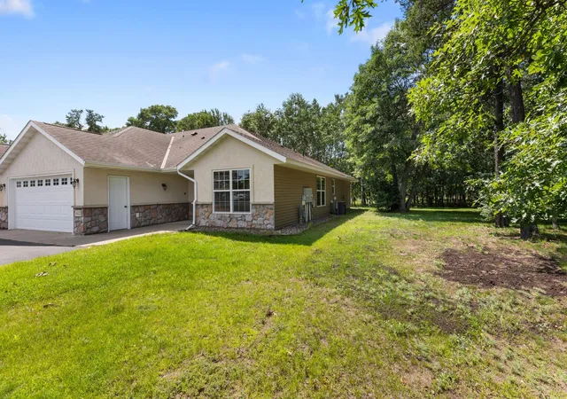 1st image of 14425 Grand Oaks Dr, Baxter, MN 56425 | MLS# 7107527
