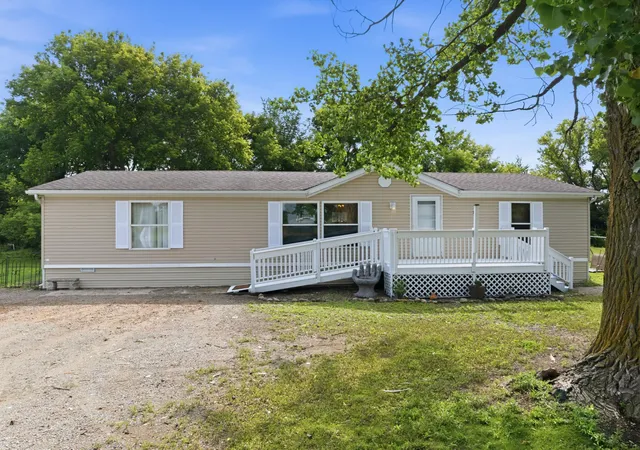 Homes for sale in Faribault, MN | 14975 Faribault Blvd, Faribault, MN 55021 | MLS# 7107528