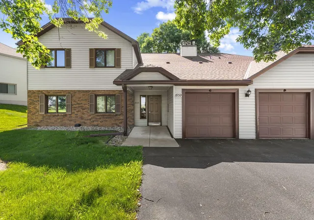 Homes for sale in West Saint Paul, MN | 1859 Livingston Ave #D, West Saint Paul, MN 55118 | MLS# 7107541