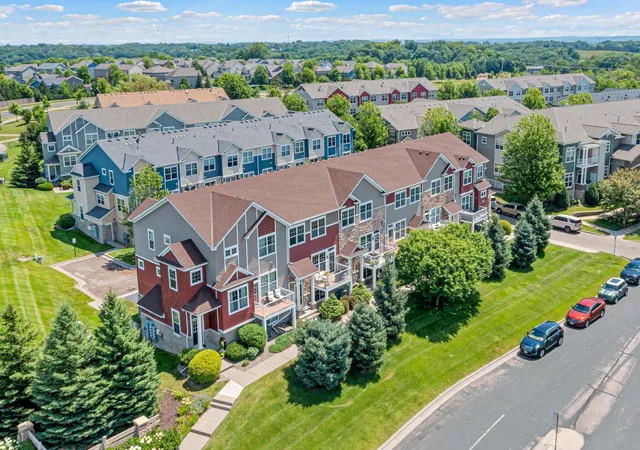 4th image of 1862 Colonial Ln #3, Chanhassen, MN 55317 | MLS# 7107542