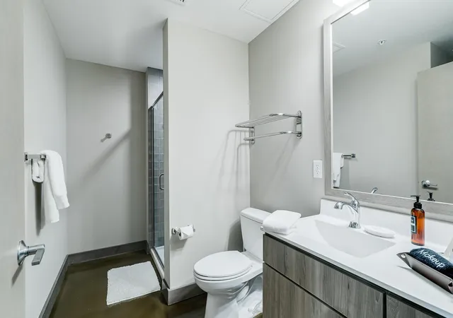 2nd image of 728 N 3Rd St, Minneapolis, MN 55401