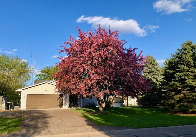 2nd image of 7156 Brian Dr, Hugo, MN 55038 | MLS# 7107553