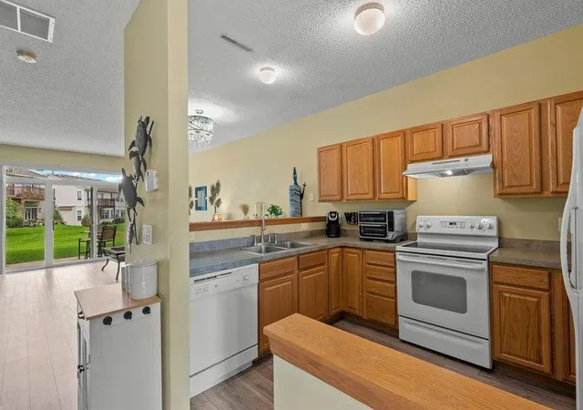 Photo 3 of Single family home for sale at 657 Providence Dr, Shakopee, MN 55379 | MLS# 7107555 | Listing updated on 2026-10-08
