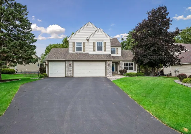 2nd image of 9429 Tyne Ln, Inver Grove Heights, MN 55077 | MLS# 7107560