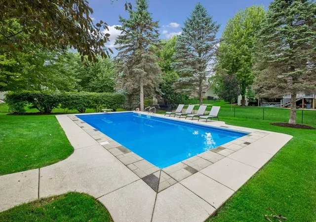 3rd image of 9429 Tyne Ln, Inver Grove Heights, MN 55077 | MLS# 7107560