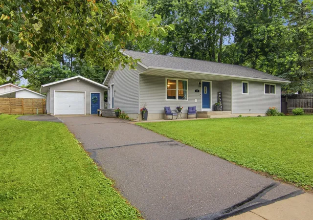 3rd image of 1010 Malden Ave, Eau Claire, WI 54703 | MLS# 7107568