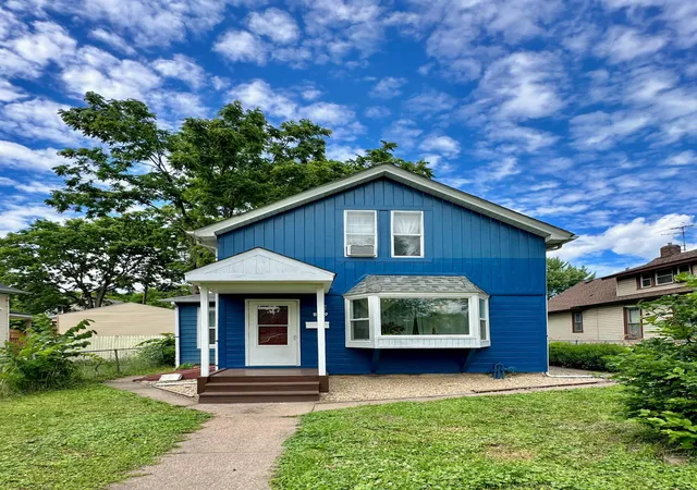 Photo 1 of Single family home for sale at 859 Conway St E, Saint Paul, MN 55106 | MLS# 7107583 | Listing updated on 2026-09-04