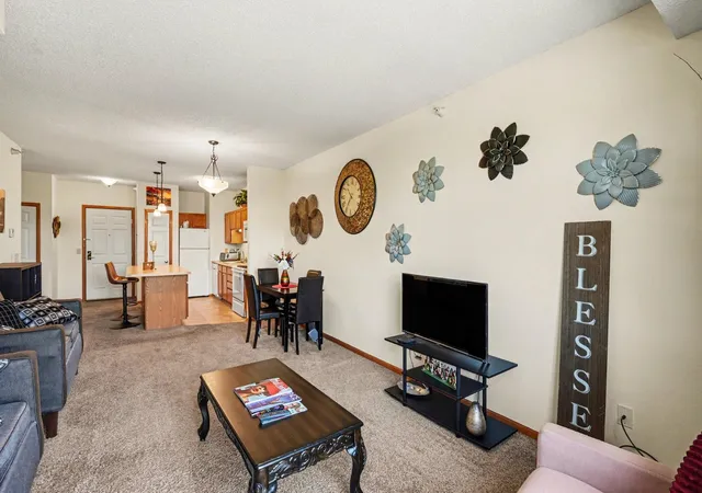 Homes for sale in Saint Paul, MN | 1776 Maryland Ave E #201, Saint Paul, MN 55106 | MLS# 7107594