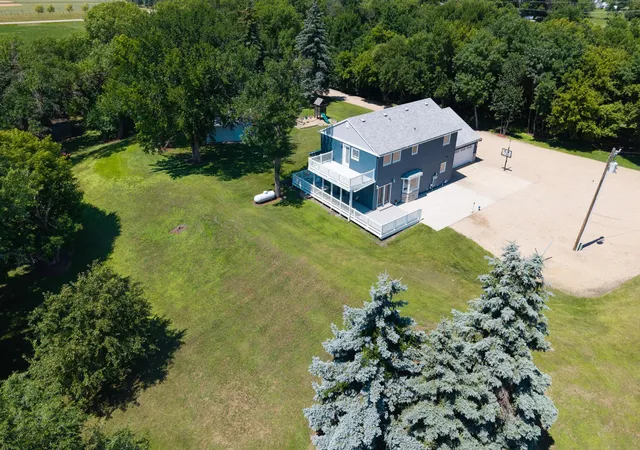 Photo 4 of Sale Pending at 8010 182nd Avenue SE, Wahpeton, ND 58075 | MLS# 7107601 | Listing updated on 2026-10-09