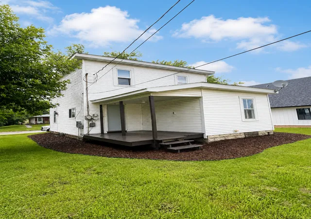 Homes for sale in Morris, MN | 111 W 7Th St, Morris, MN 56267 | MLS# 7107606
