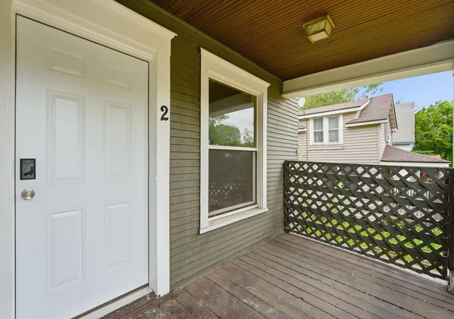 Photo 4 of House for sale at 733 Bradley St, Saint Paul, MN 55130 | MLS# 7107609 | Listing updated on 2026-07-22