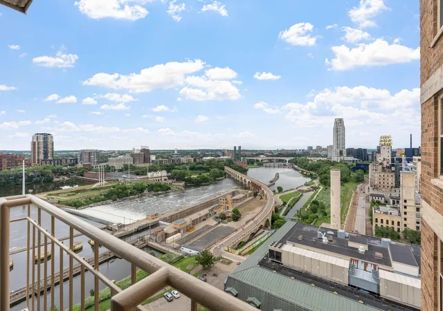 5th image of 401 S 1St St #1702, Minneapolis, MN 55401 | MLS# 7107617