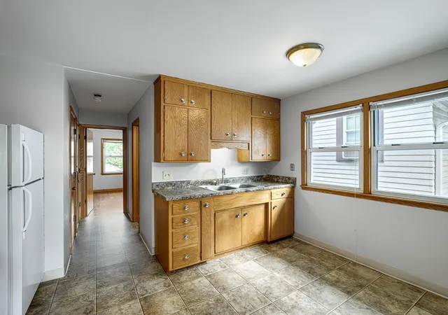 4th image of 1681 Dayton Ave, Saint Paul, MN 55104 | MLS# 7107652