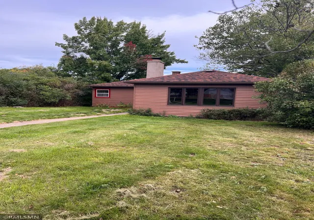 Photo 3 of Single family home for sale at 1111 E Camp St, Ely, MN 55731 | MLS# 7107676 | Listing updated on 2026-09-19
