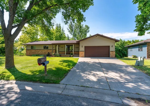 2nd image of 108 E Oriole Dr, Fergus Falls, MN 56537 | MLS# 7107693