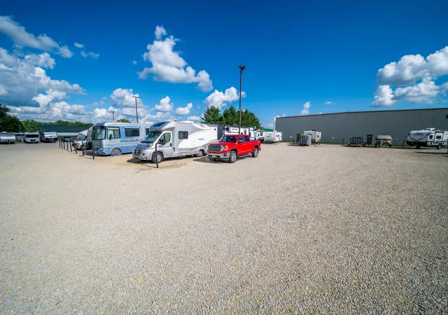 3rd image of 1080 Autumn Woods Circle Sw, Rochester, MN 55902 | MLS# 7107703